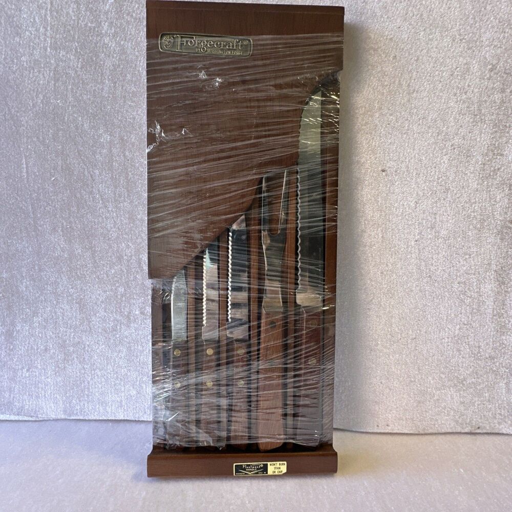 FORGECRAFT HangingWood KnifeDisplay Holder With Set Of Knifes & Large Meat Fork